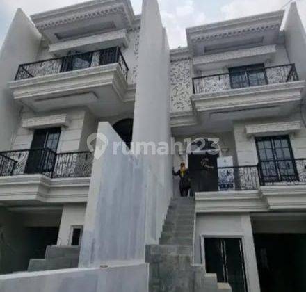 Rumah Baru Cluster Elite di Pasar Minggu, Jakarta Selatan 1