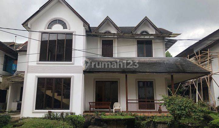 Cepat Villa Siap Huni Baru Renovasi Strategis di Sunkist Puncak 2