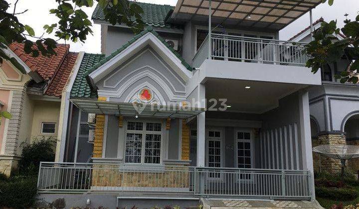 Rumah Mewah Minimalis Pemandangan Bagus Asri di Kota Bunga Puncak 1