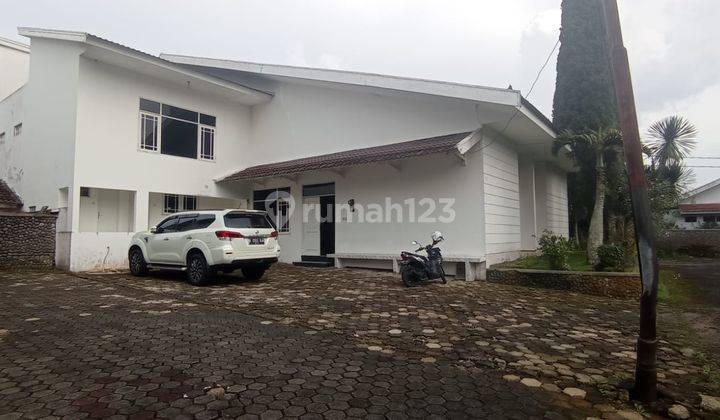 Murah!! Rumah Villa Sejuk Full Furnished / dan Isinya Siap Huni, Luas Lokasi Strategis di Pusat Kota Cipanas - Cianjur 1