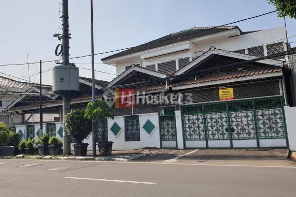 RUMAH Di CEMPAKA PUTIH JAK PUS - LT.370- SHM-Jalan Raya-Zona K 1