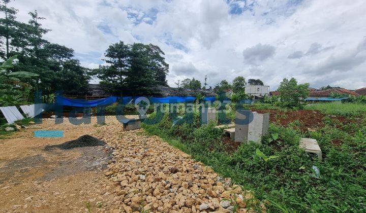 Rumah di Casa De Arana, Telaga Kahuripan Selatan Jakarta (AP) 1