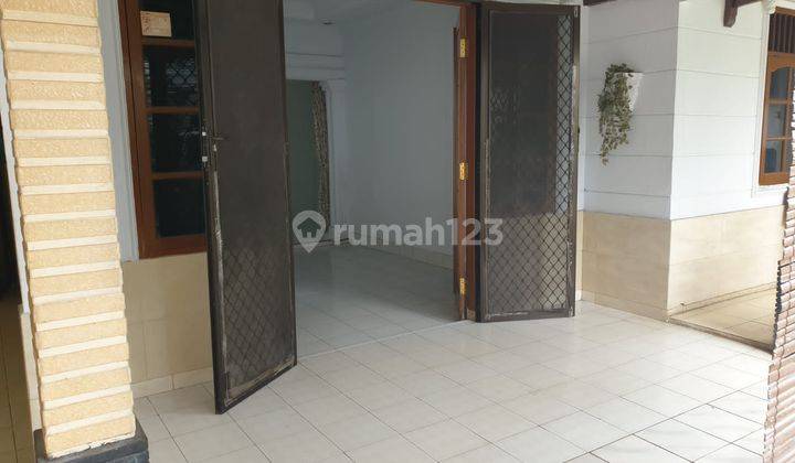 Rumah Lokasi Strategis di Kebon Jeruk S5124 2