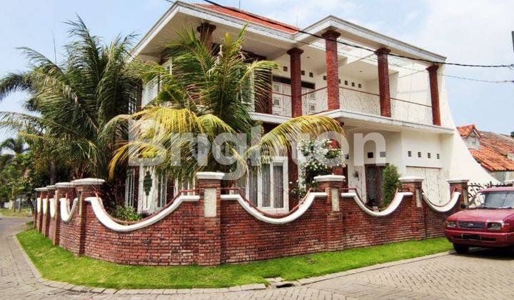 RUMAH LAMA HOOK 2 LANTAI CITRALAND SURABAYA BARAT 1