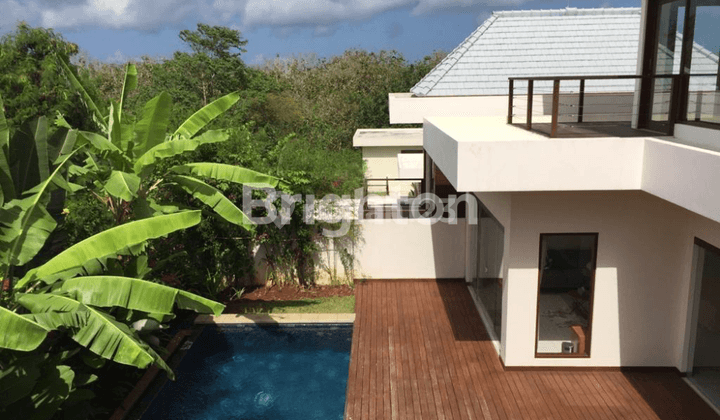 Fully furnished 4 Bedroom Villa on Ungasan Hill 1