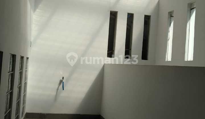 Rumah Asri 2 Lantai di Kopo Safira Residence Rumah Asri 2 Lantai di Kopo Safira Residence