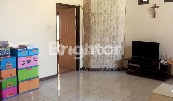 Beautiful Ready-to-Live Home in Babatan Pratama 2