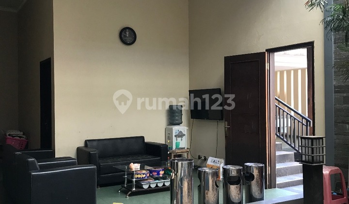 Rumah mewah plus Gudang dekat rumah sakit Imanuel ,bank BCA  2