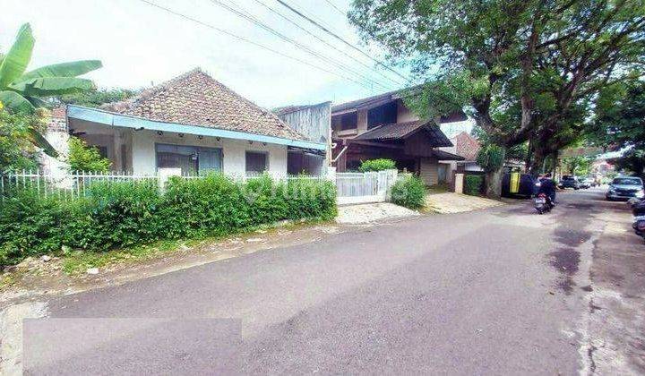 Rumah Lama Hitung Tanah Dekat Jalan Riau 2