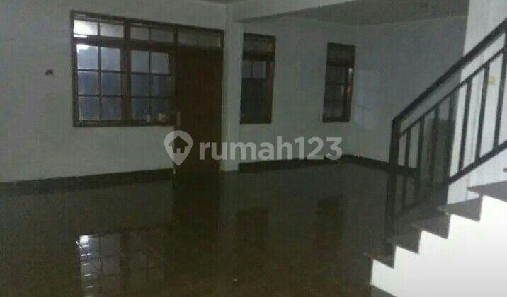 Dijual Rumah Akses 3 Mobil Jl Sinom Turangga 2