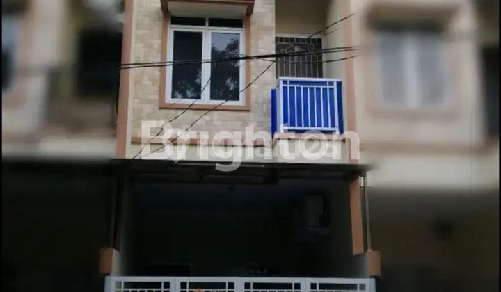 RUMAH TANJUNG DUREN JAKARTA BARAT SIAP HUNI 3 LANTAI FURNISHED