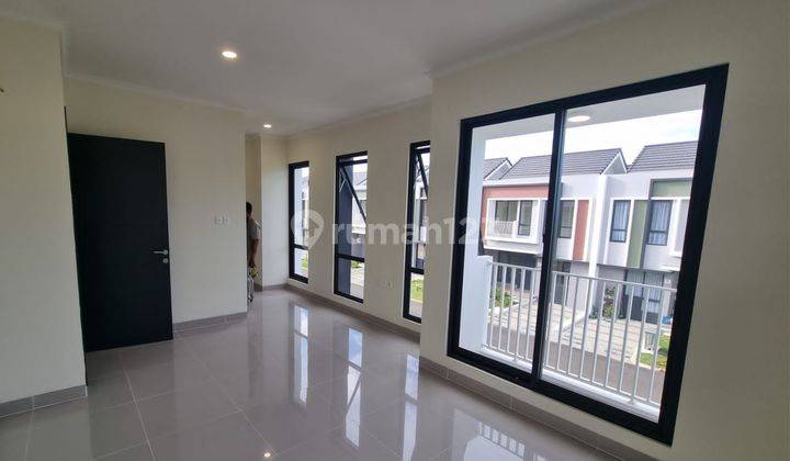 Rumah Cantik 2 Lantai | Huk | View Kolam | Boleh Beli Satu | 2