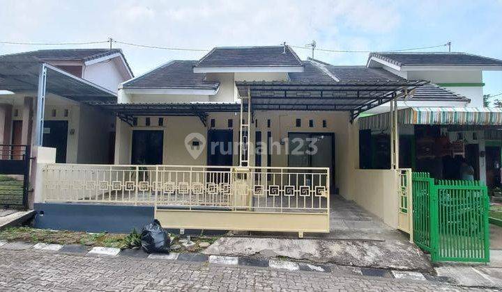 Rumah dijual di tengah kota dengan fasilitas semi furnished,nyaman asri  1