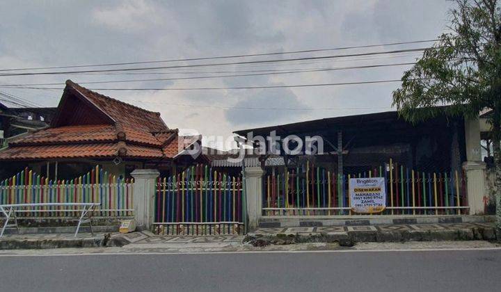 Rumah luas pinggir jalan raya .kota Batu 1