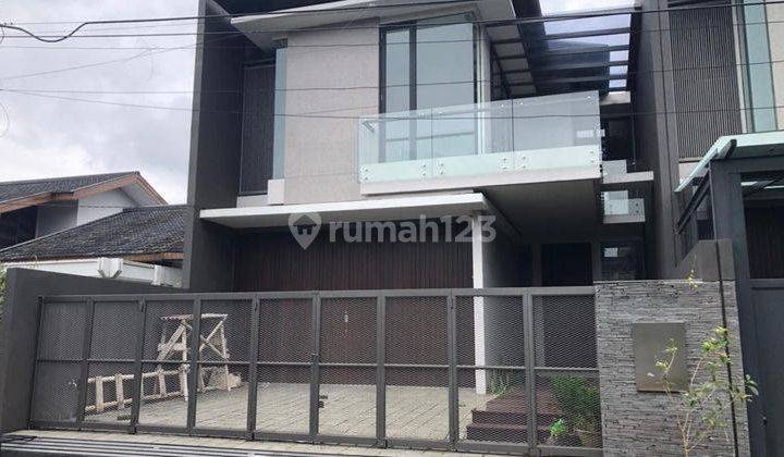 Rumah Baru Modern di Setrasari Kulon,pasteur 1