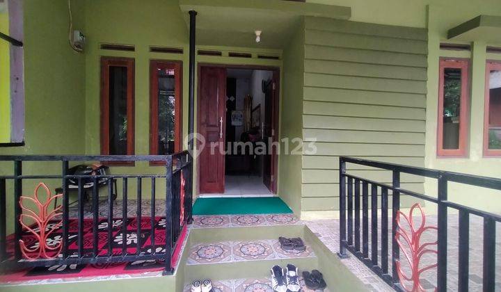 Rumah Tinggal Di Kompleks Perumahan Alam Asri Kuningan 1