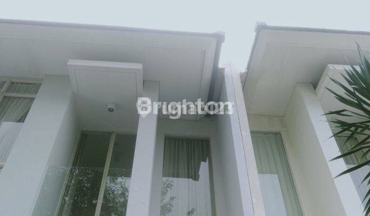 *Rumah 2 lantai, daerah Pakuwon Mansion* 2