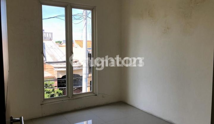 DUKUH KUPANG 2-STORY HOUSE 2