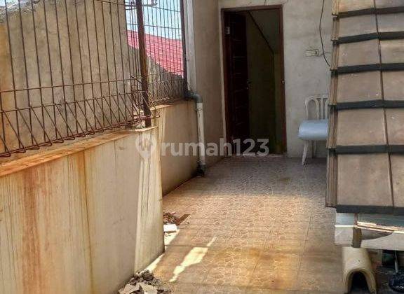 DI JUAL RUMAH MINIMALIS DAERAH JOHAR BARU BANGUNAN BARU 2 ,5 LANTAI 1