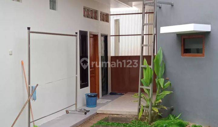 Rumah View Danau Bonus Kitchen Set Exclusive di Citra Garden 2