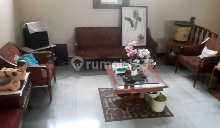 Rumah Lokasi Strategis dengan Bangunan Kokoh @Jl Indojati 2