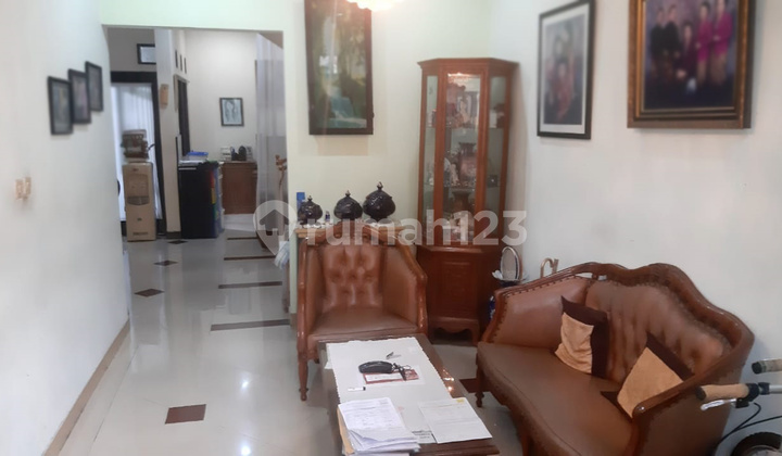 Strategic Ready-to-Occupy Home & Comfortable Residence @Komplek Peruri, Ciledug