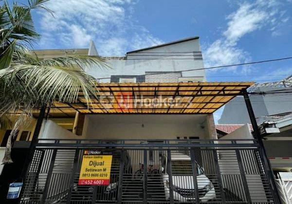 RUMAH LT.120 HADAP SELATAN DI KELAPA NIAS AREA KELAPA GADING SHM 1