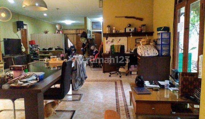 Rumah Lokasi Strategis di Cempaka Putih Timur S4736 2