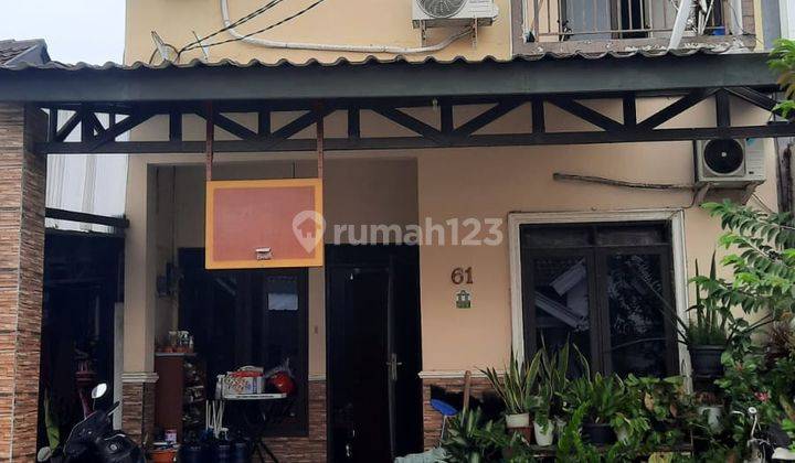 RUMAH DUA LANTAI DENGAN KAMAR TIDUR MEZANIN DI LOKASI STRATEGIS LIPPO CIKARANG 1