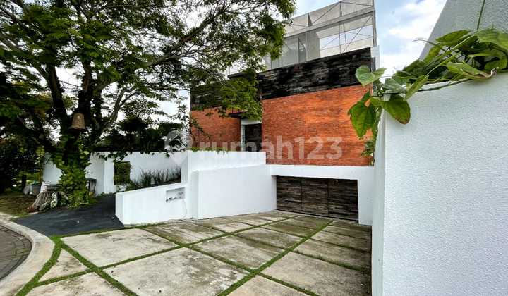 Rumah Kekinian di Kota Baru Parahyangan 2