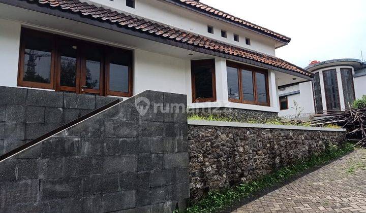 Rumah Tengah Kota di Riau Bandung 2