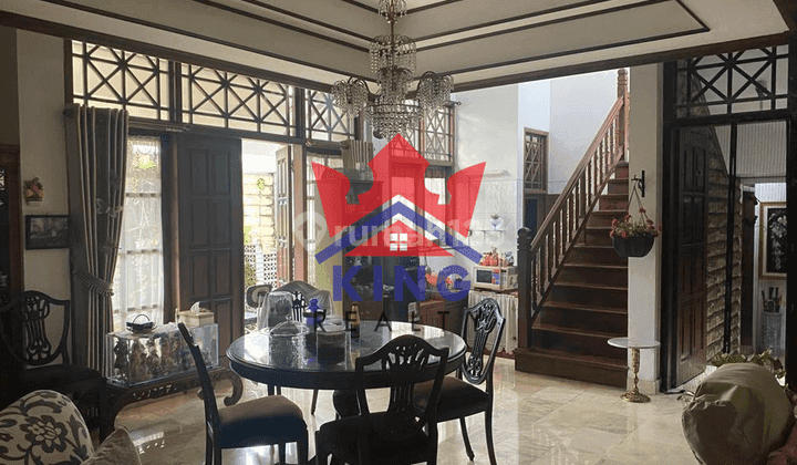 Rumah 2 Lantai Bagus Furnished SHM di Gunung Agung, Semarang 1