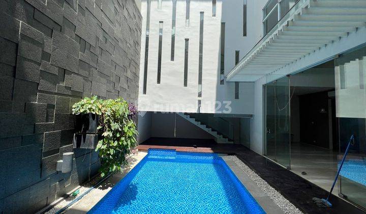 Dijual Rumah Modern Mewah Furnished Di Cipete Jakarta Selatan. 1