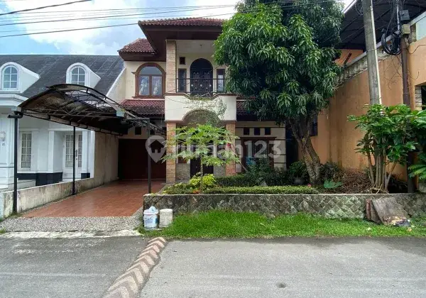 Rumah Cantik 2 Lantai Daerah Ringroad 1