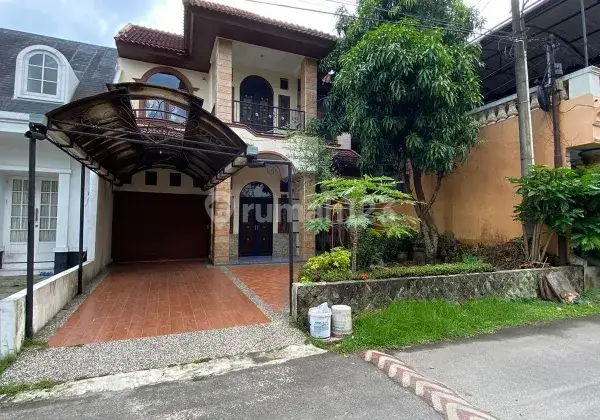 Rumah Cantik 2 Lantai Daerah Ringroad 2