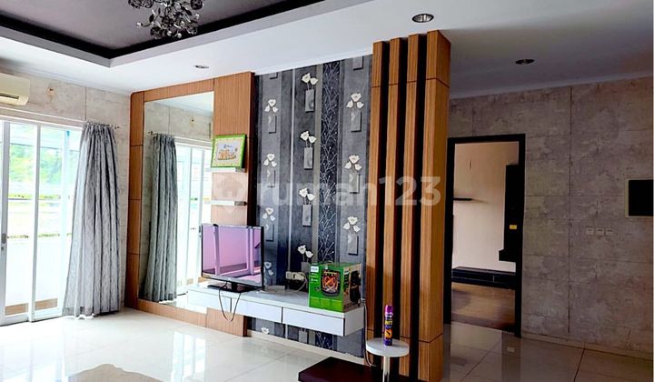 Rumah Hook Modern, Tenang dan Aman Di Taman Simpruk Cluster [Lippo Cikarang] 2