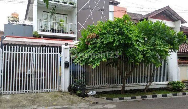 Rumah 2lti  237mtr  Perum duren sawit jak  SHM Bagus Barat 2