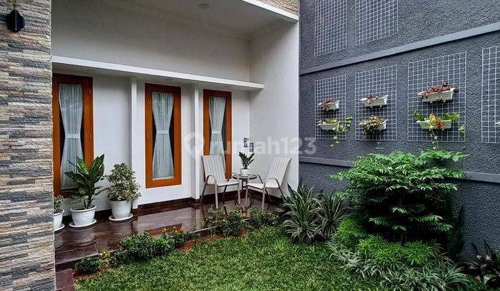 Rumah  full furnish baru renov  di Taman pulo indah Penggilingan cakung jakarta timur 2 Lantai SHM siap huni  1