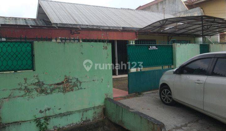 Rumah bahan luas 390  bagusnya di renov di kampung ambon  kayu putih jakarta timur lokasi jalan utama ramai cocok buat  rumah tinggal ataw tempat usaha jalan bisa 3 mobil bebas banjir  1