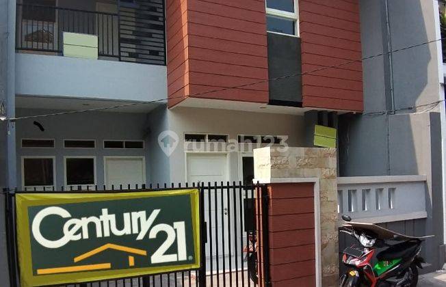 Rumah Baru Lt 84 Ky Putih Kt 3 Bbs Bjr  Shm Jln Besar 1