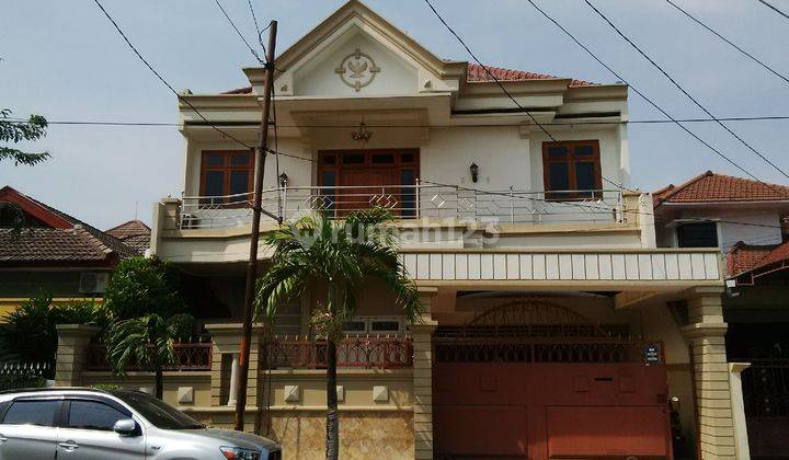 Rumah di Manyar Jaya, Bagus, Row Jalan Lebar, Lokasi Bagus, SIAP HUNI - TAN - 1