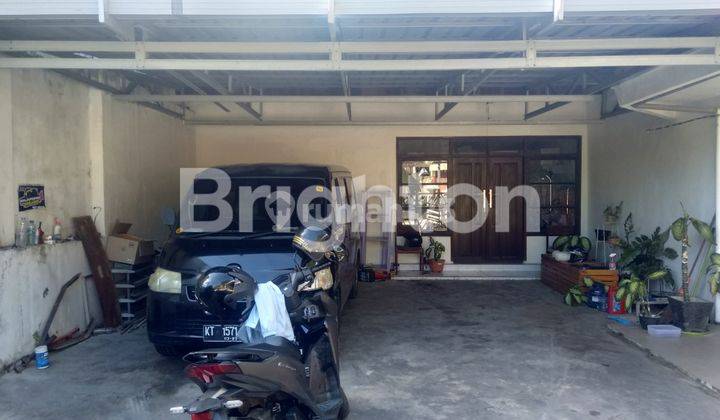 RUMAH DEKAT MALL DIKAWASAN PUPUK BARAT 2