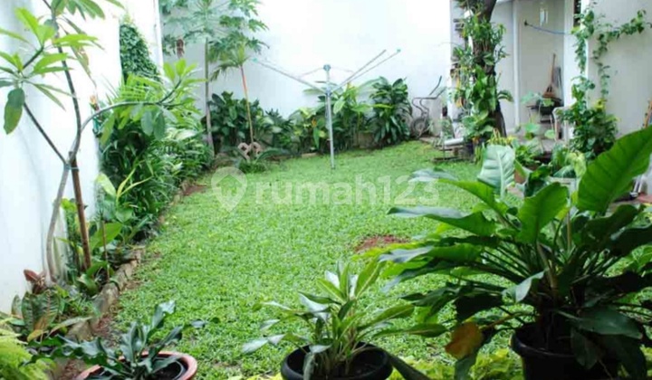 RUMAH TINGGAL DI JALAN HAJI AMI, CIPETE SELATAN 2