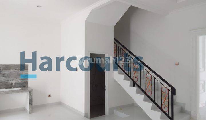 Jual Rumah di Meruya Kembangan Jakarta Barat R W  2