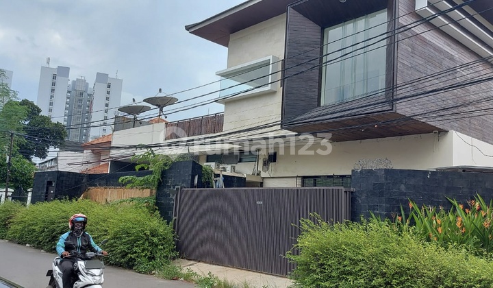 Nice House in a Complex in Kebon Jeruk, West Jakarta