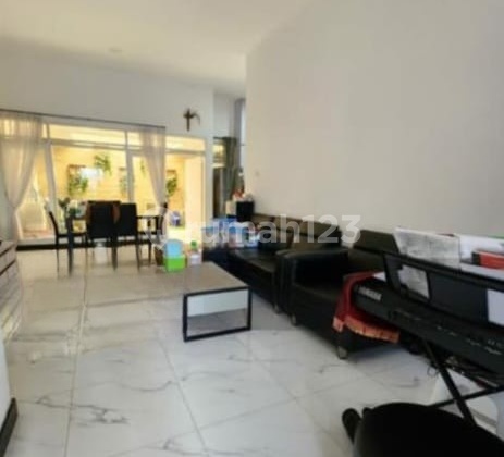 Ready-to-Occupy East-Facing House in Batununggal Permai, Bandung 2