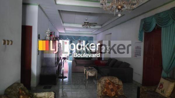 Rumah Cocok Utk Tempat Usaha Dekat Bkt di Durensawit Jakartatimur 2