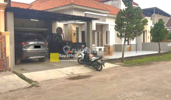 Rumah Mewah di Perumahan Bukit Kencana Way Halim 2