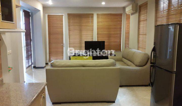 rumah mediteranean rapi full furnish di lippo karawaci tangerang 2