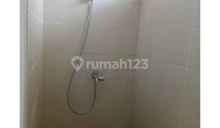 kamar mandi rumah hook di springhill residence